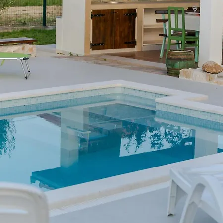 Seaside Mia 别墅 特罗吉尔