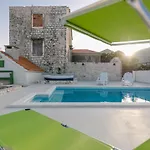 Seaside Mia Trogir