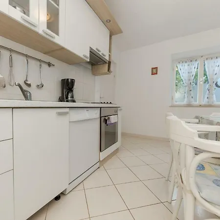 Seaside Mia * تروغير