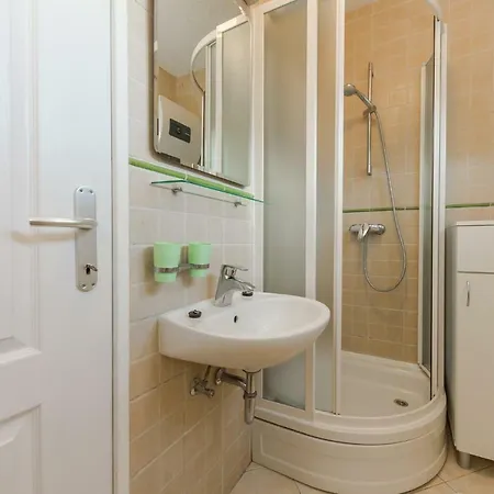 فيلة Seaside Mia *